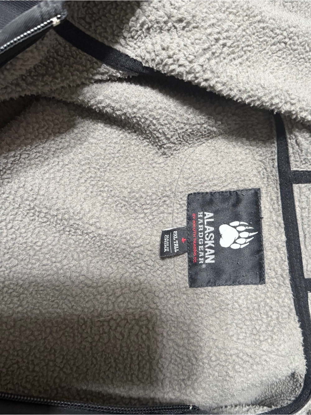 Alaskan HardGear Men's Black Hooded Work Jacket - Heavyweight Insulated - Picture 5 of 5